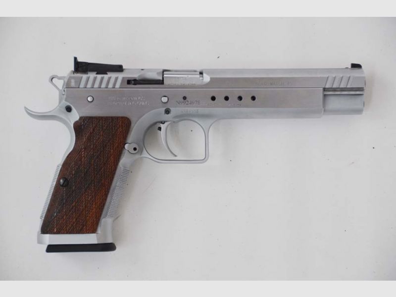 Selbstladepistole Tanfoglio Gold Match, Kaliber .45Auto, Wechselsystem 9mmLuger, Reservemagazine