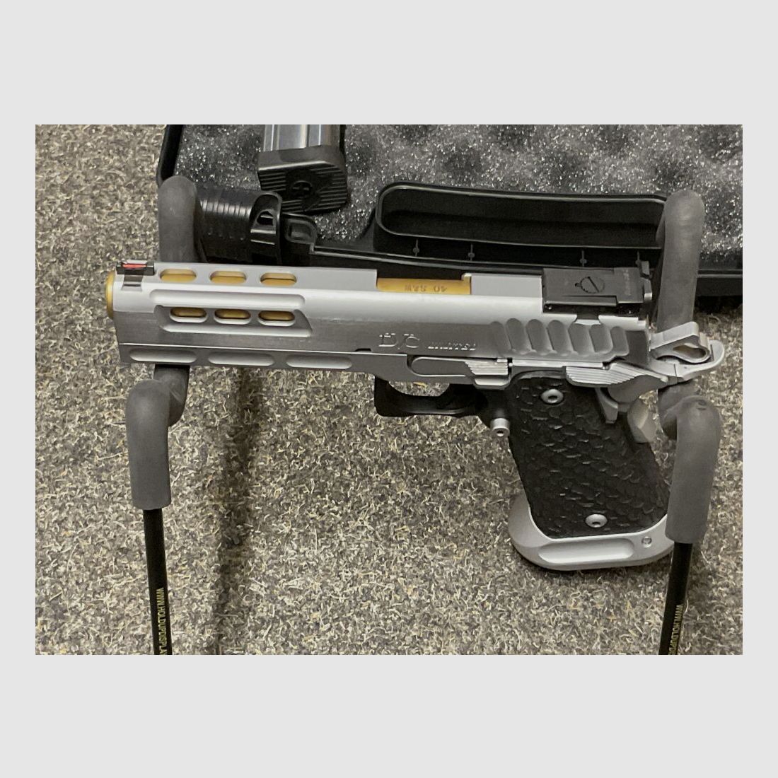 STI 2011 DVC Limited 40S&W