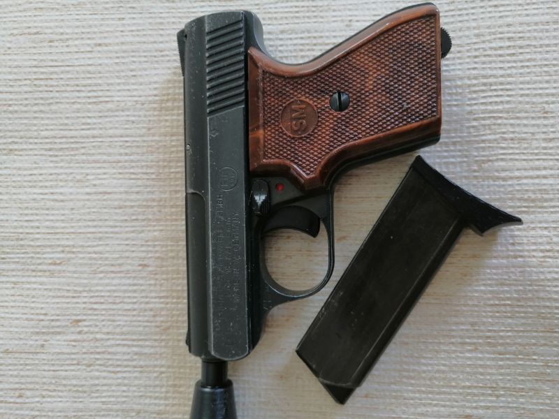 Röhm Pistole Mod.15 im Kal. 8mm Knall.