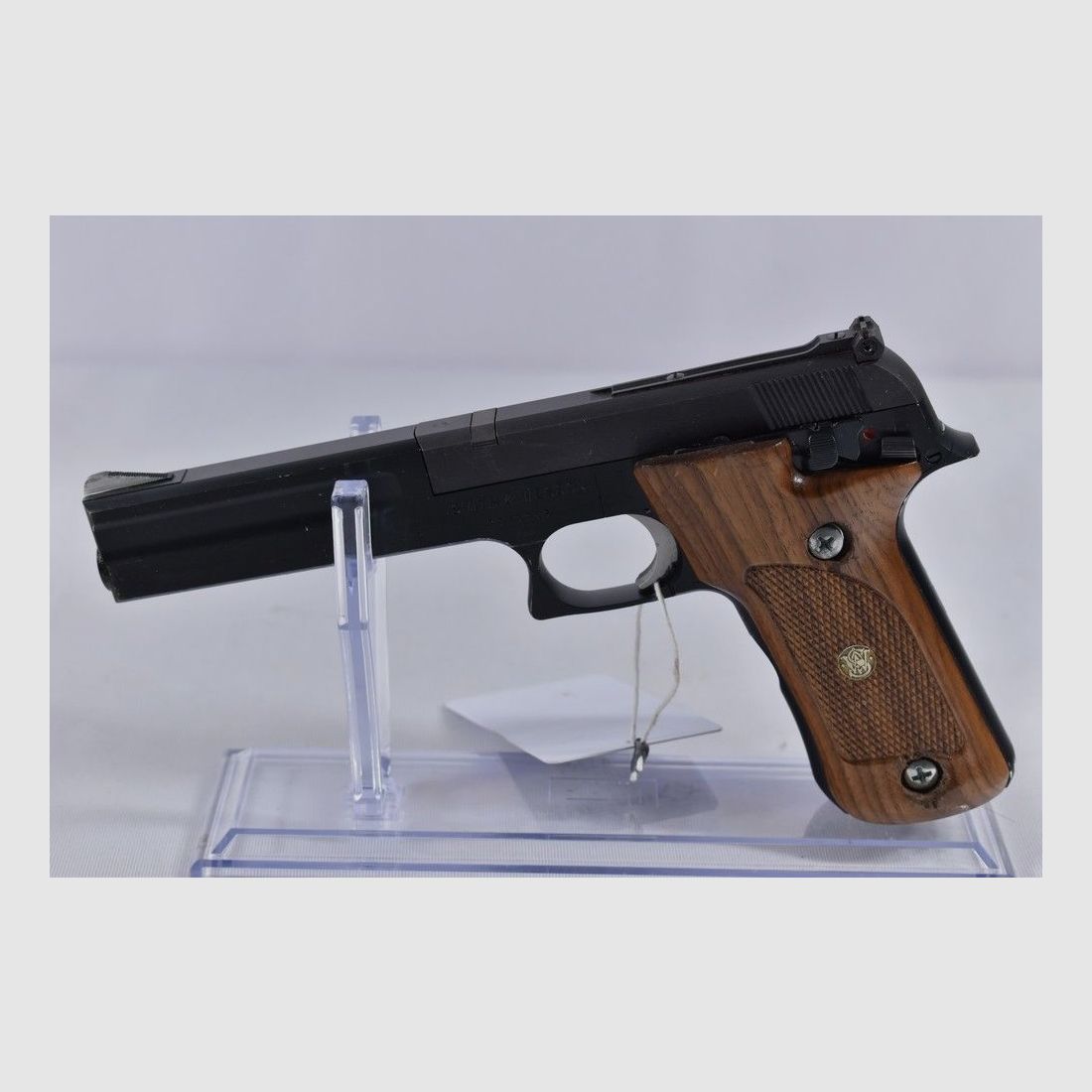 Smith & Wesson M-422