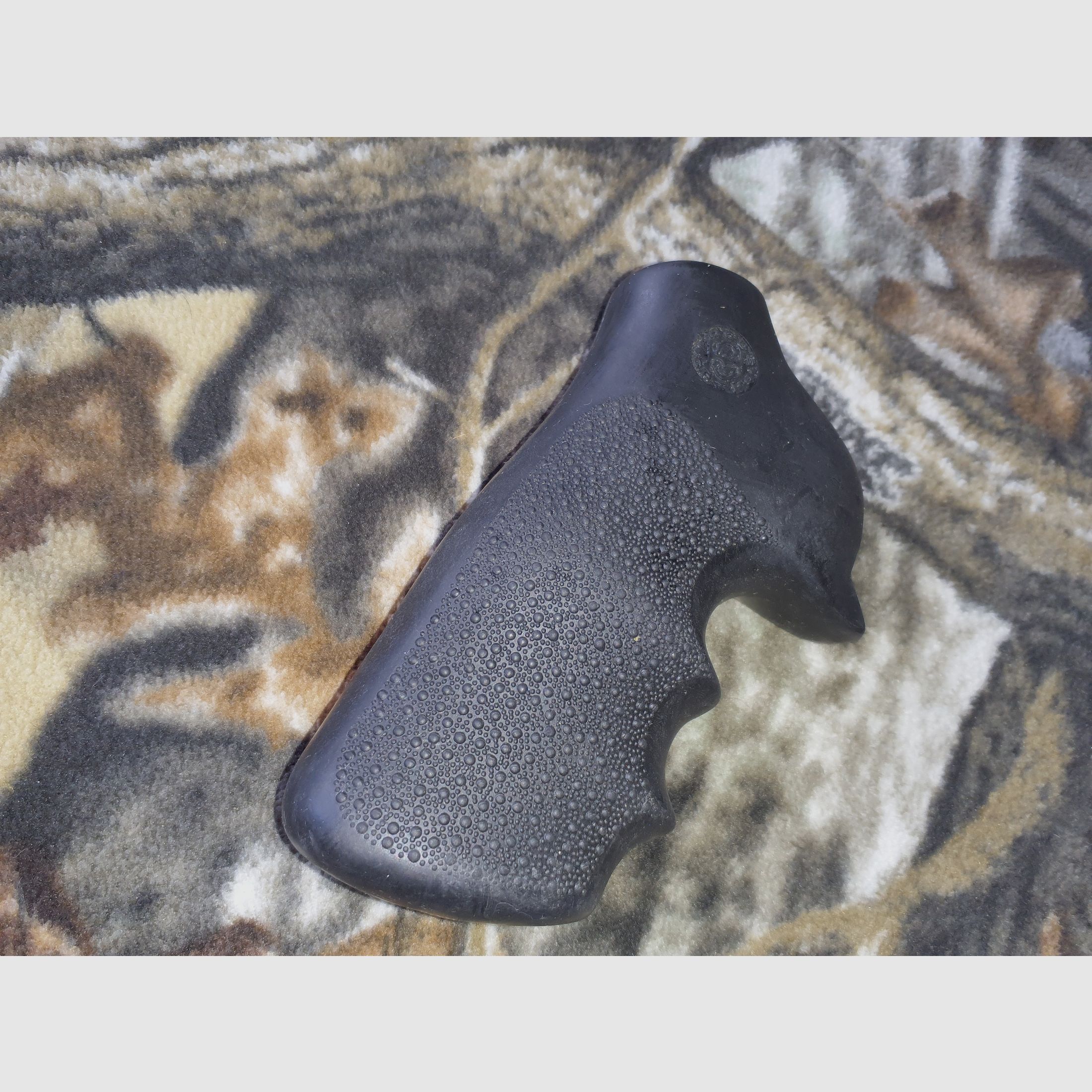 Hogue Tamer Griff Ruger GP100  + Super Red Hawk