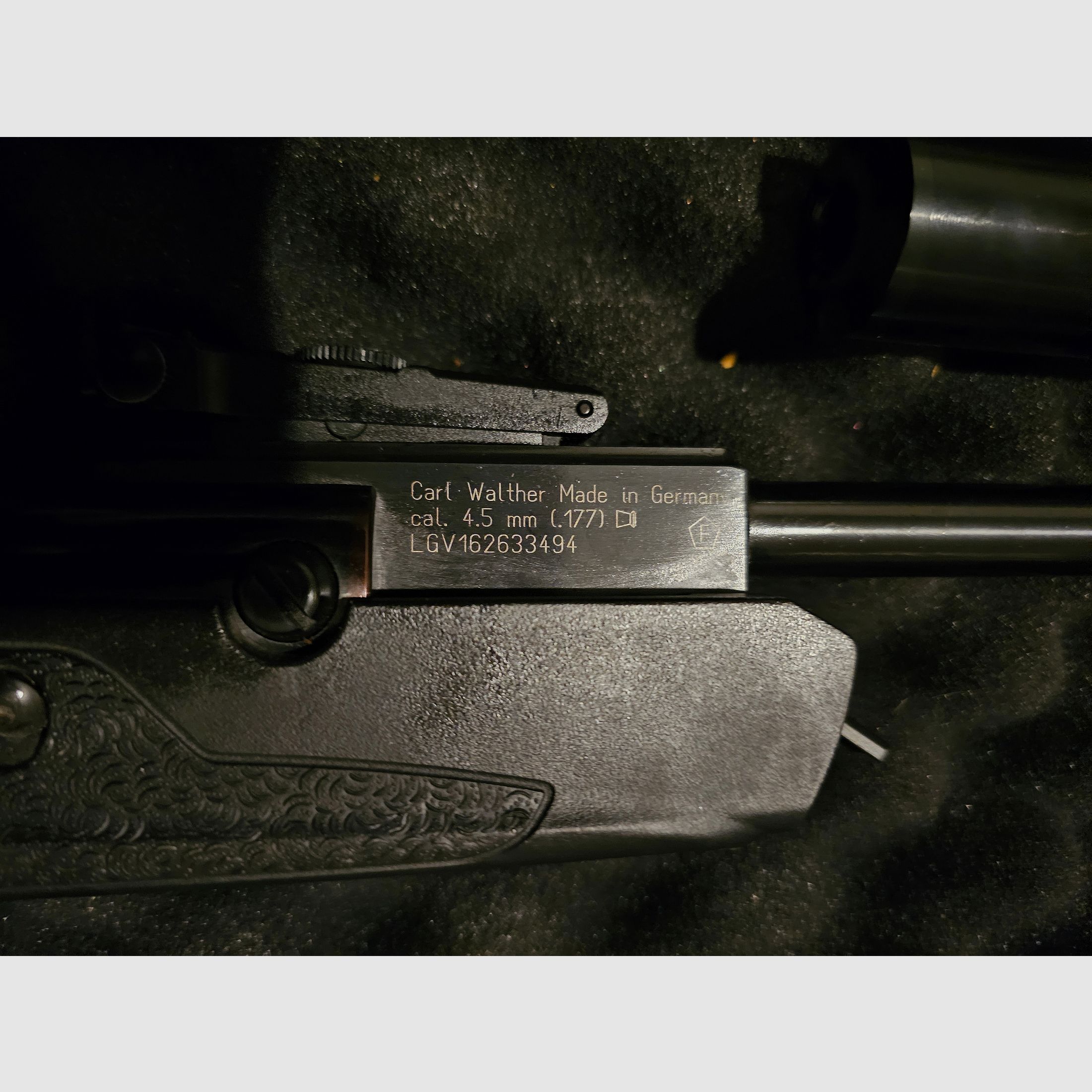 WALTHER LGV MIT ZIELFERNROHR UND SCHALLDÄMPFER