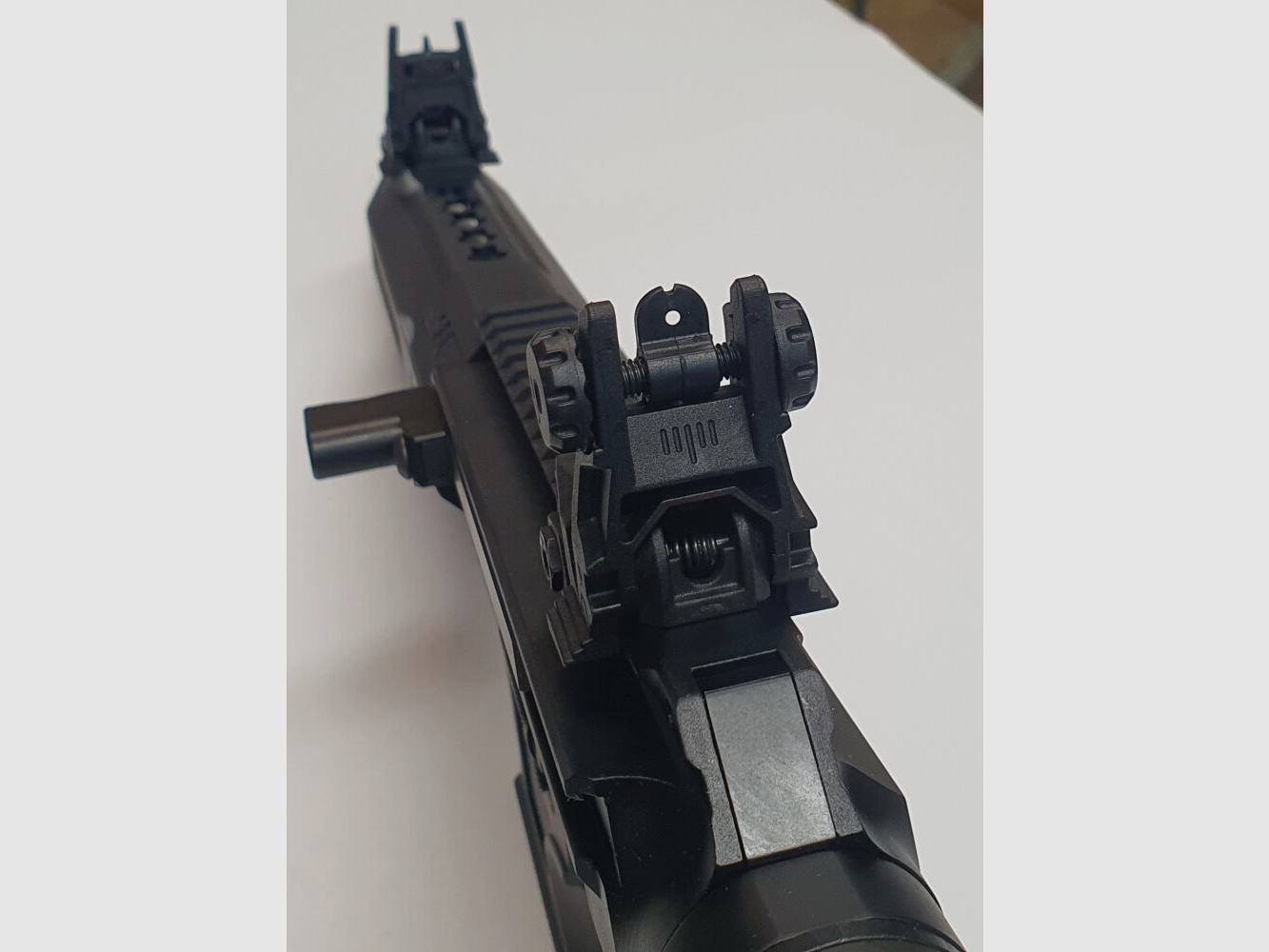 GWMH AG Selbstladebüchse GWMH SPC-SPORTER A5 10" (SWISS PISTOL CARBINE) BLACK Kal.9x19 AR15 Glock Magazin