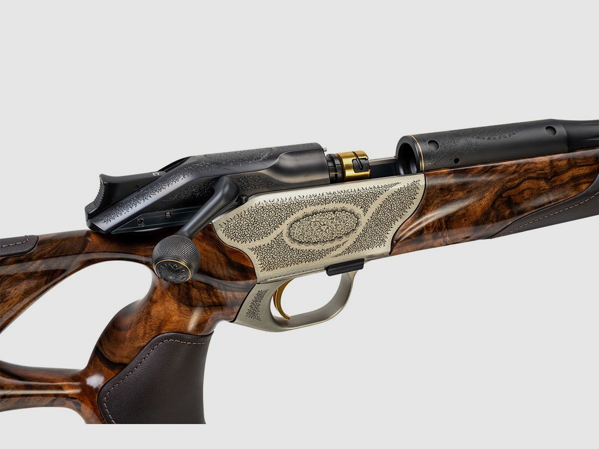 Blaser R8 Success Leather "Scroll with Rose Bouquet II" ein Original aus dem Blaser Custom Shop - .300 Win. Mag.