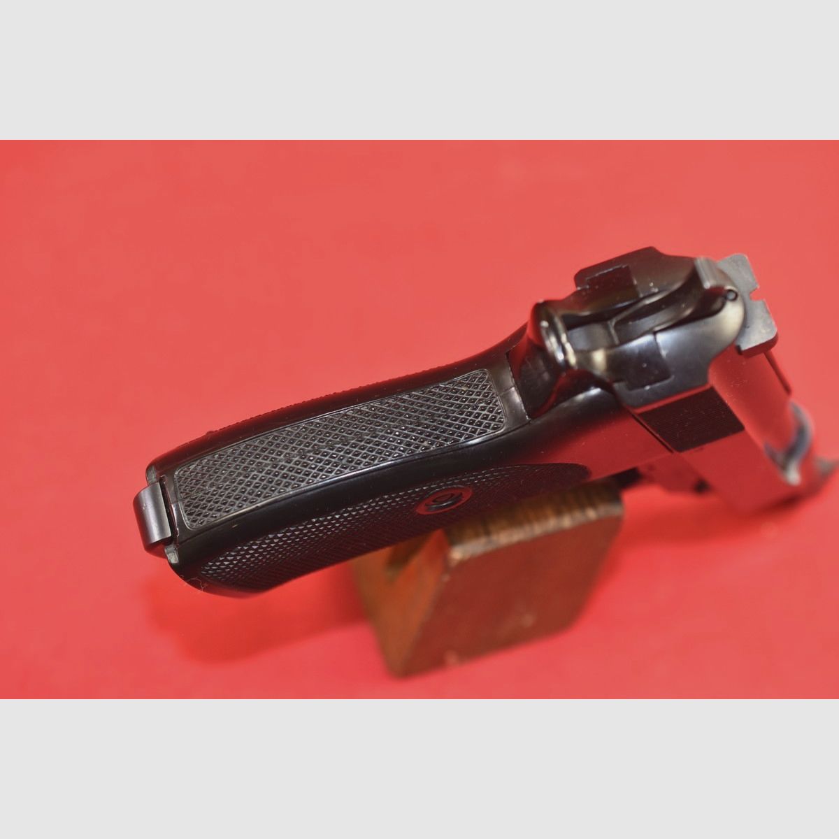 #8346 Pistola WALTHER P38, año 1970, pulida, cal. 9x19, imagen 6 de 22