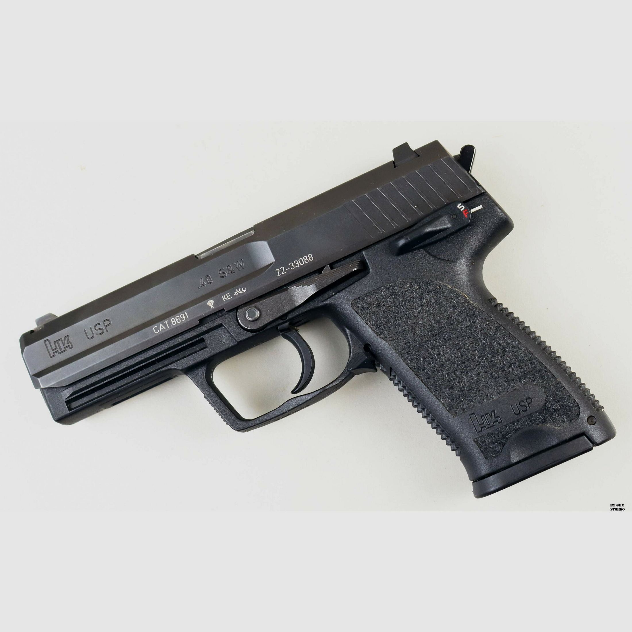Pistola Heckler & Koch mod. USP cal. 40S&W matr. 22-33088, immagine 2 di 8