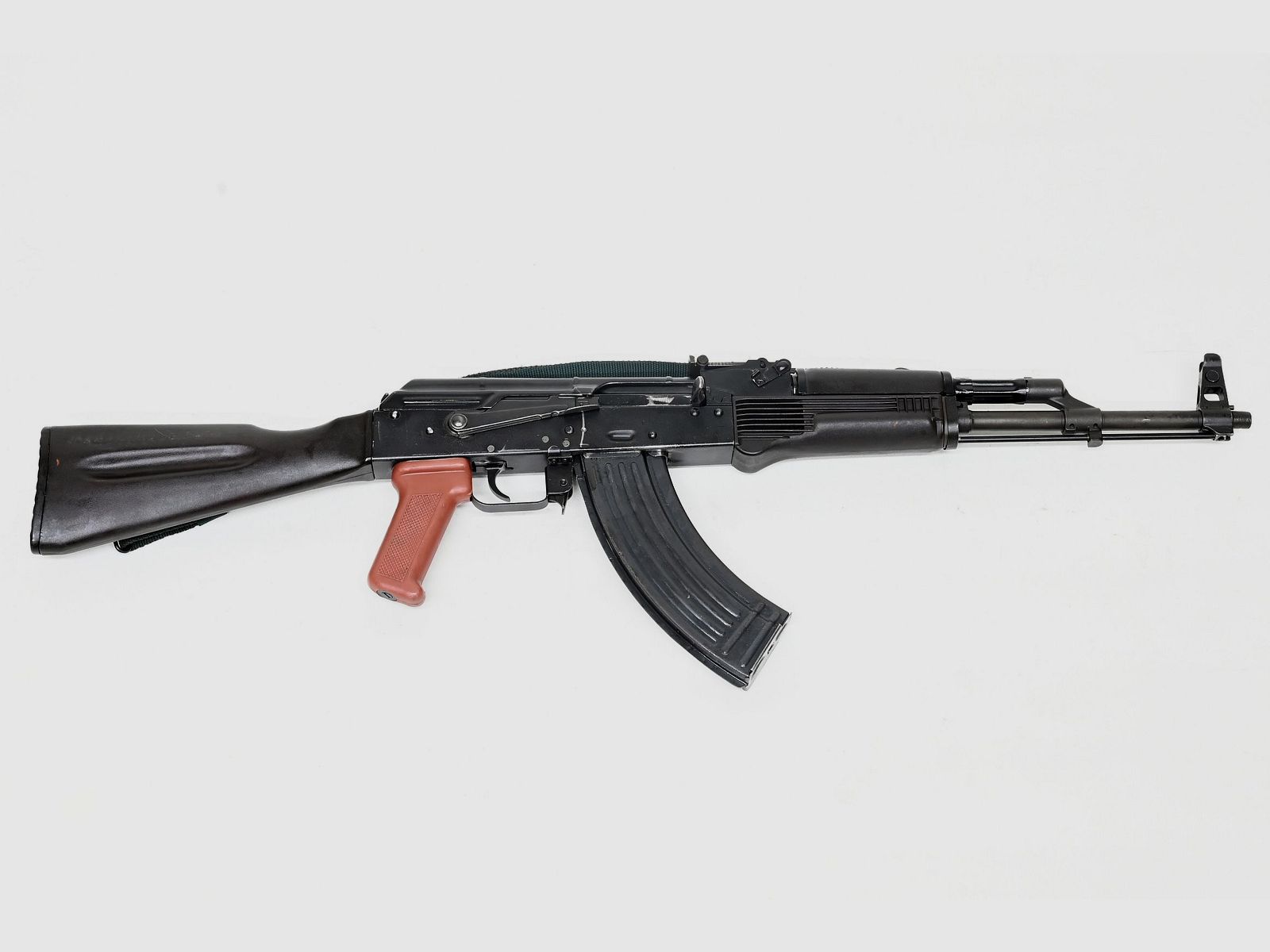 Stgw Bulgarien AK47, Occ., 7.62×39, Seriefeuerwaffe, 30 Schuss Stahlmagazin, Polymerschaft, Bild 1 von 2