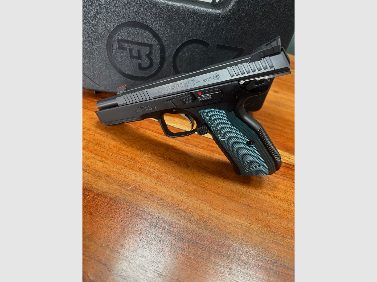 CZ Shadow 2 9mm – <2000 Schuss – 3 Magazine – sehr guter Zustand