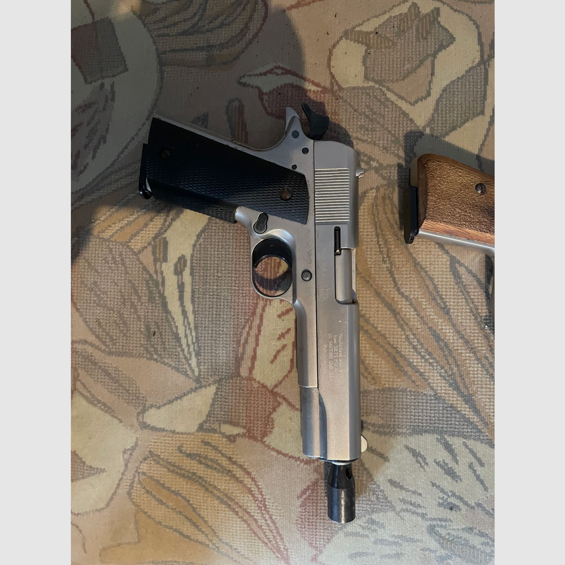 Colt Government 1911 A1 Schreckschusswaffe 9mm