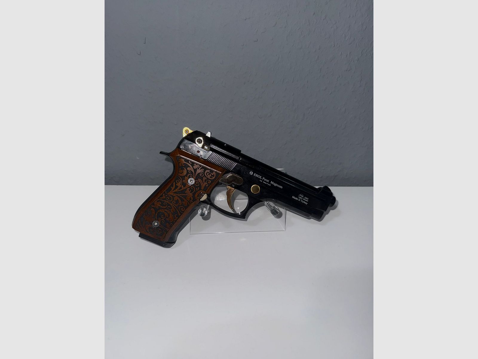 Ekol Firat Magnum pistola a salve – Edizione Nero / Oro, immagine 2 di 2