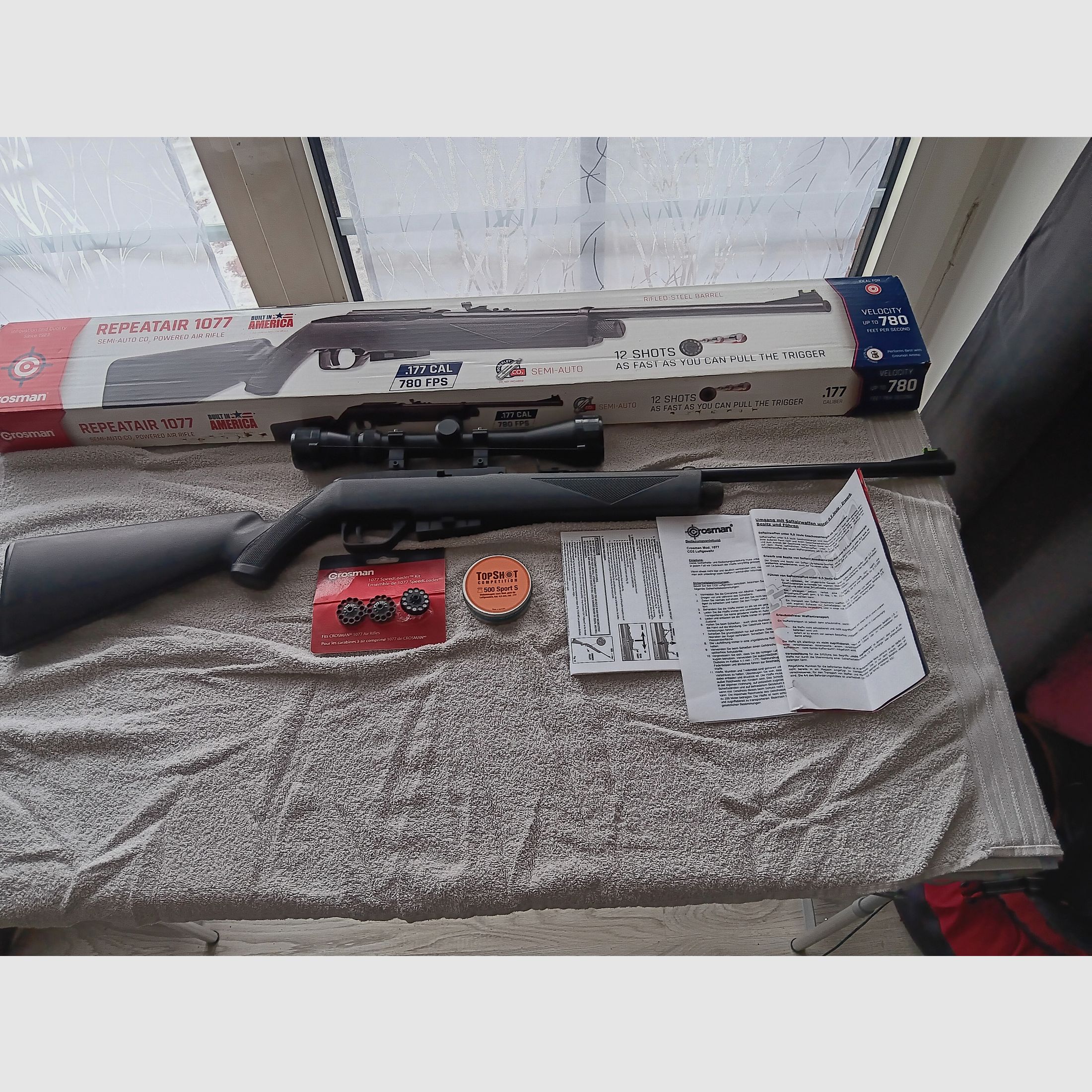 Neue Co2 Crosman 1077 mit Zielfernrohr 12 Schuss Mag.