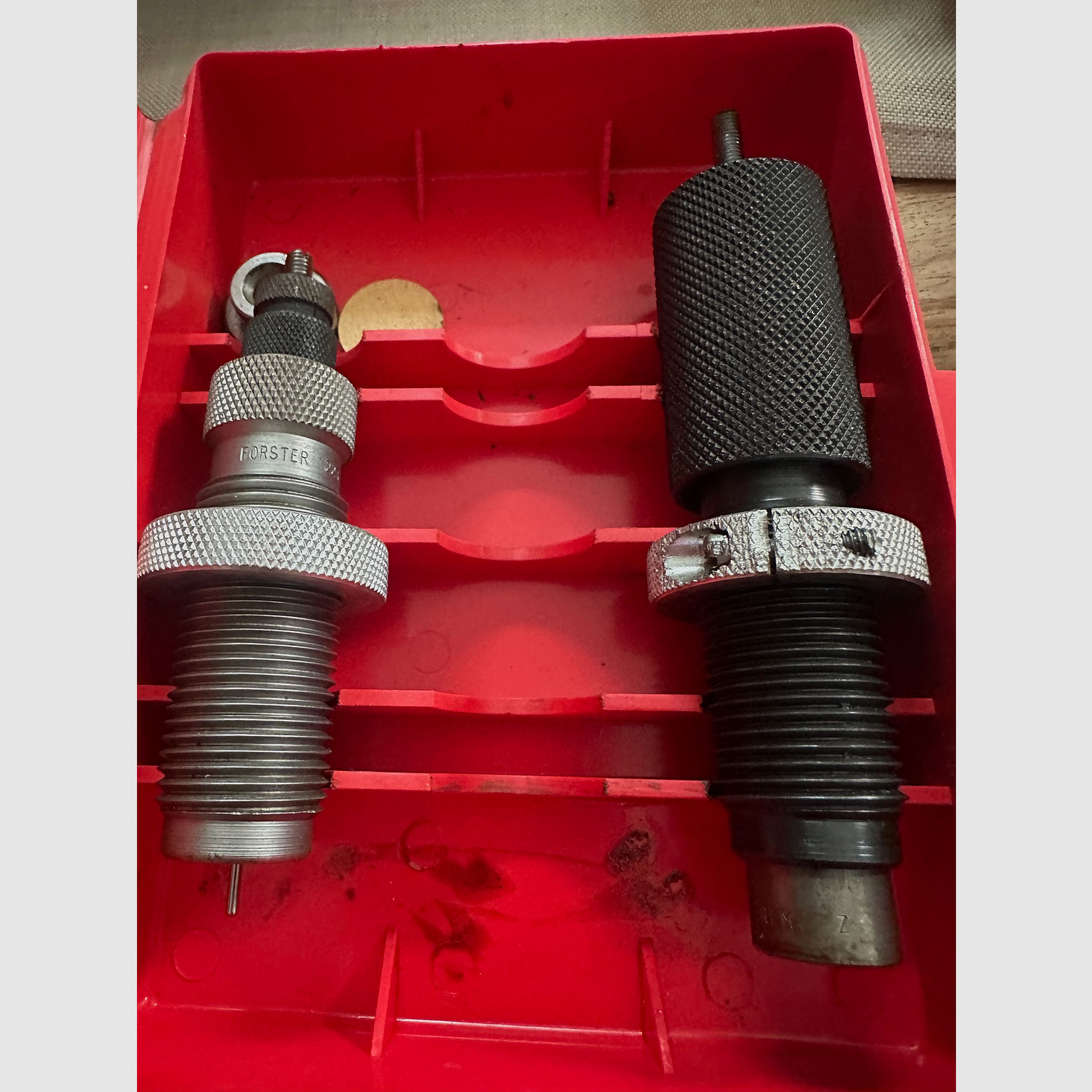 Forster Wiederladen Neck Sizing Die Set und Bench Rest Seater 223 Rem