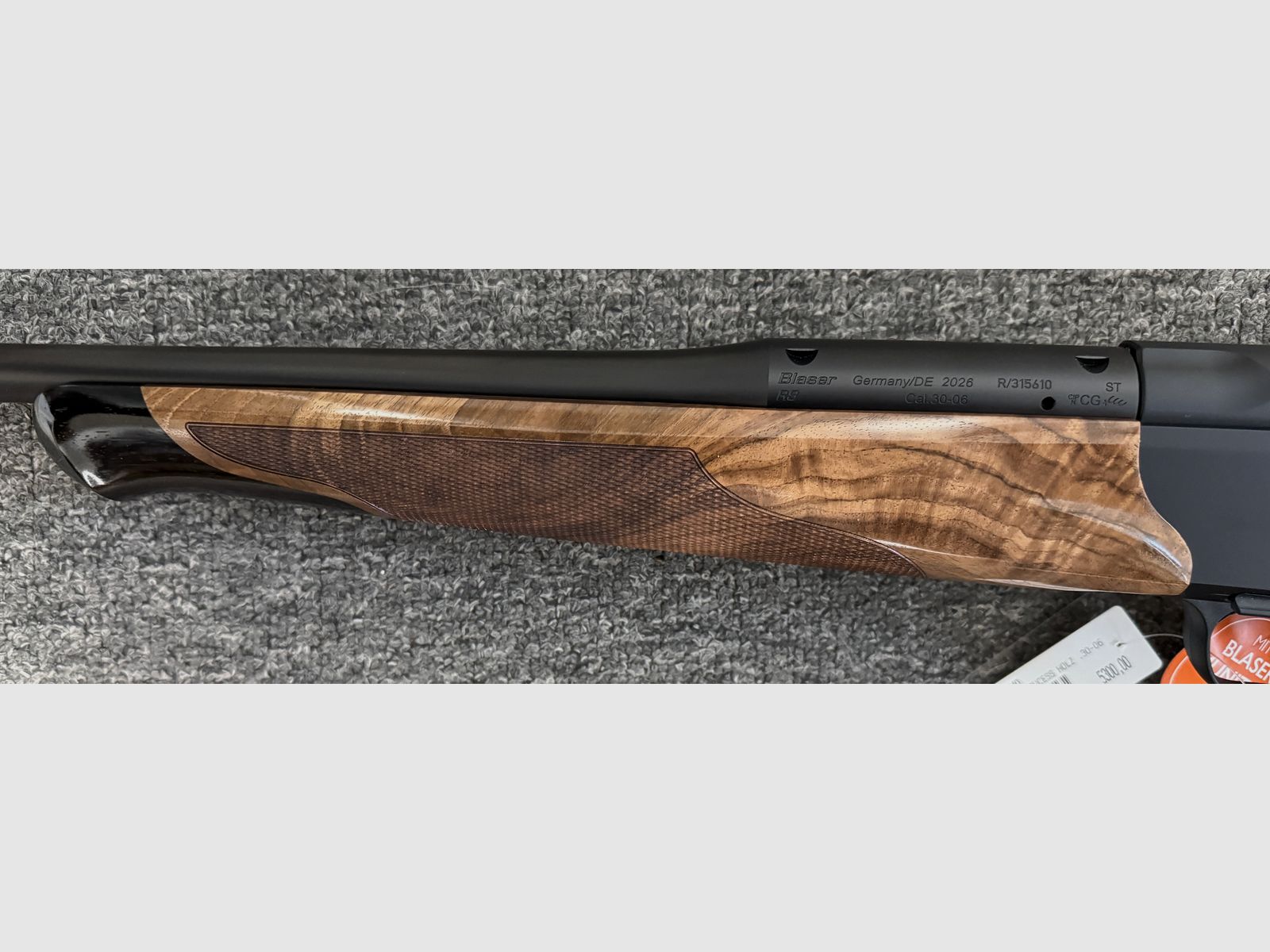 Blaser R8 Professional Success Holz .30-06 + Mündungsgewinde + Laufkürzung 52cm