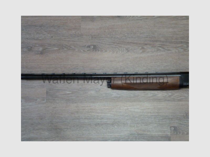 SKB self-loading shotgun