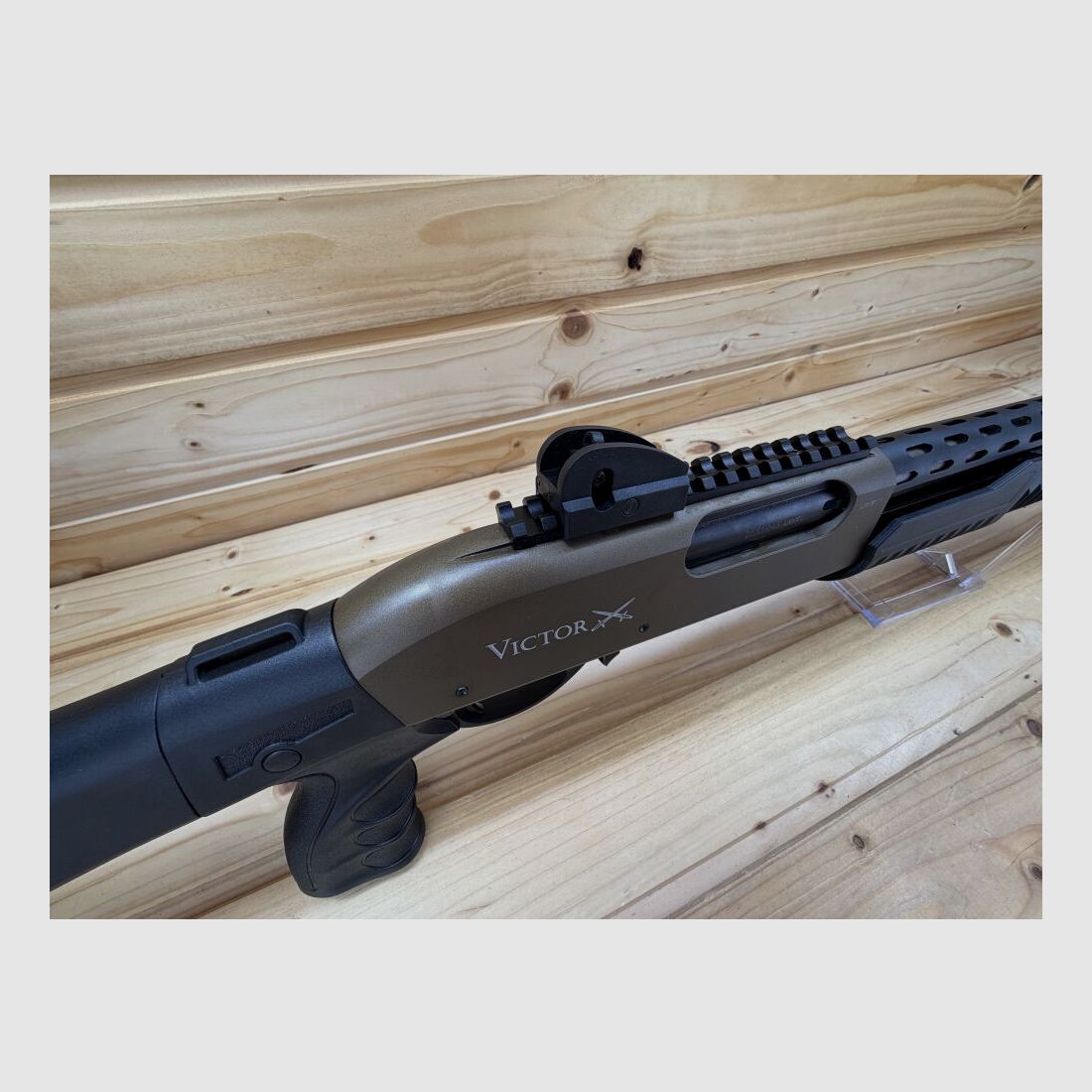 Huglu Victor P-Tac Tactical, Cal. 12/76, 61cm/24" Escopeta de repetición 12/76