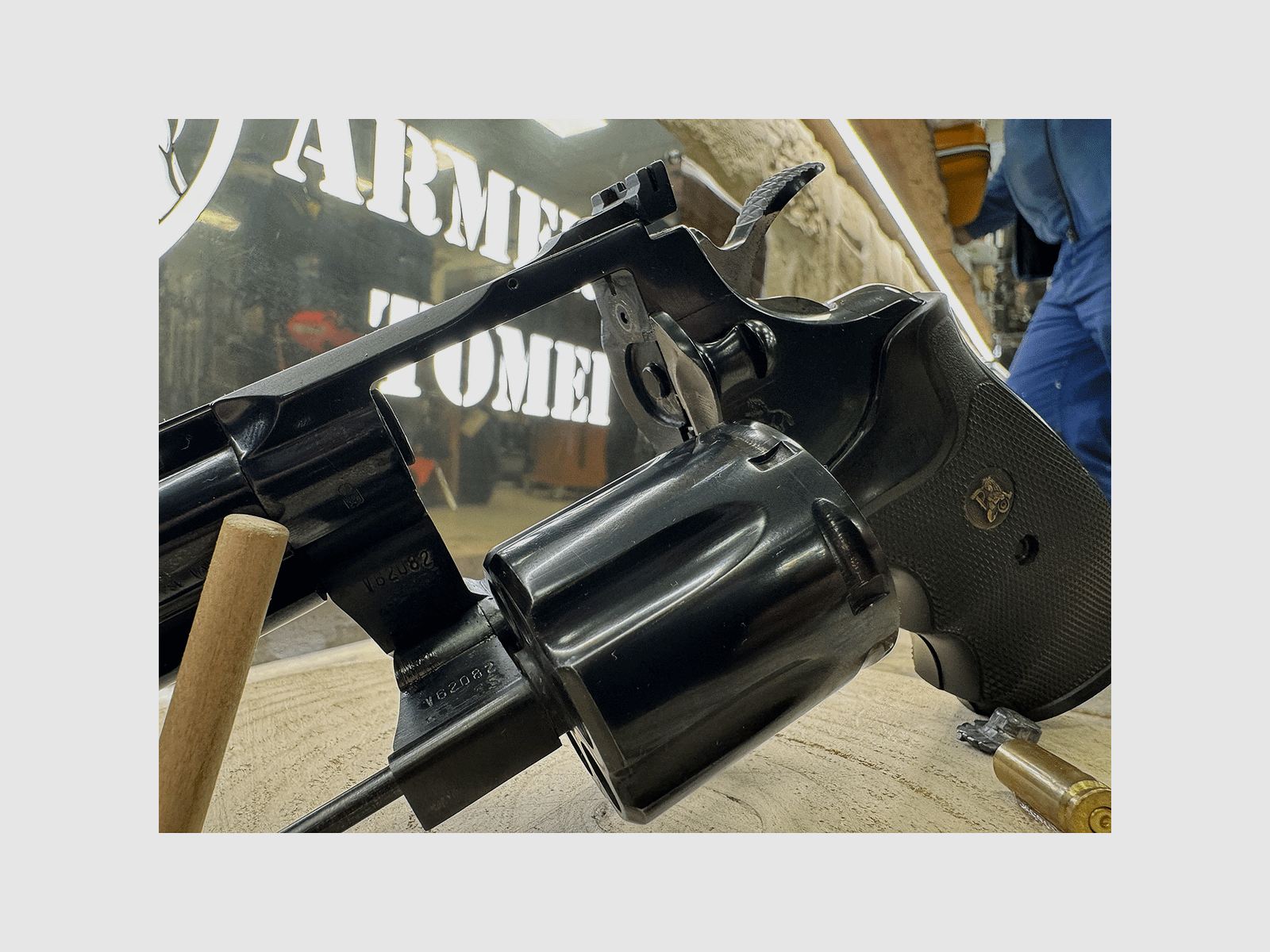 GEBRUIKT – REVOLVER – COLT MOD. PYTHON 6″ kal. 357 Mag., afbeelding 5 van 7