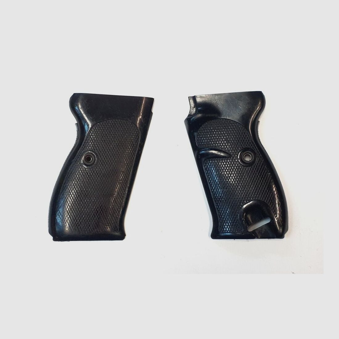 Walther P1 / P38 BW Bundeswehr Griffschalen gebraucht, Bild 1 von 2