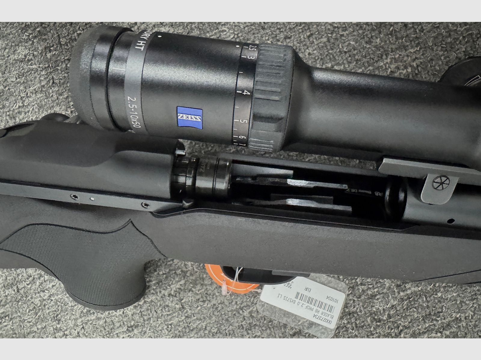 Blaser R8 Professional 2.0 !!links!! - .308 Win. + M15x1 + LL 52cm + Zeiss Victory HT 2,5-10x50 - Neuwaffe