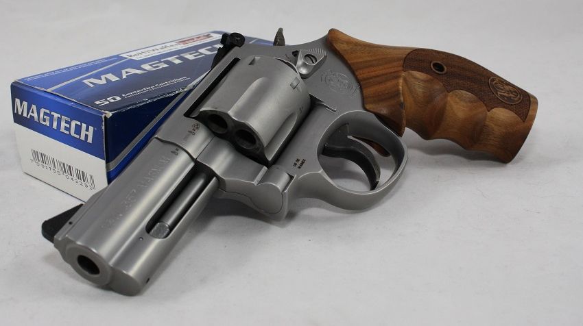 S&W 686 Security Special Revolver