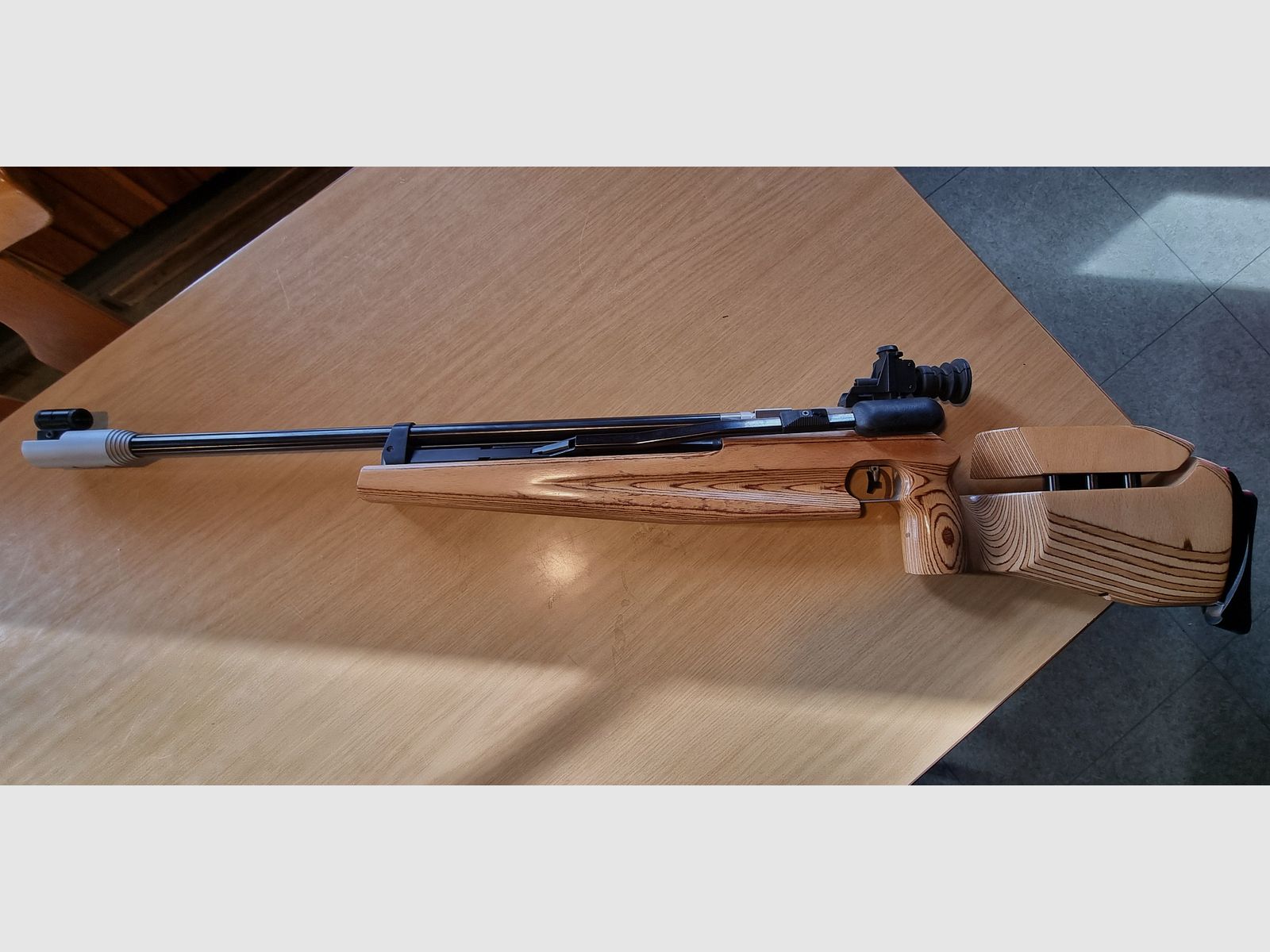 Feinwerkbau 601 *Linksschäftung* Linkshänder