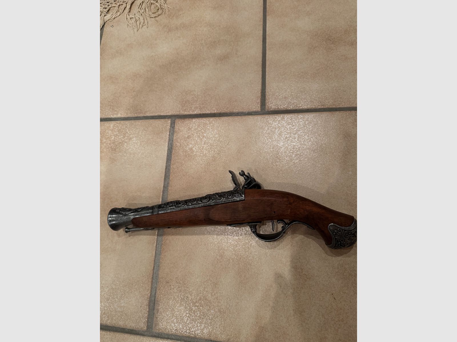 flintlock pistols, image 5 of 6