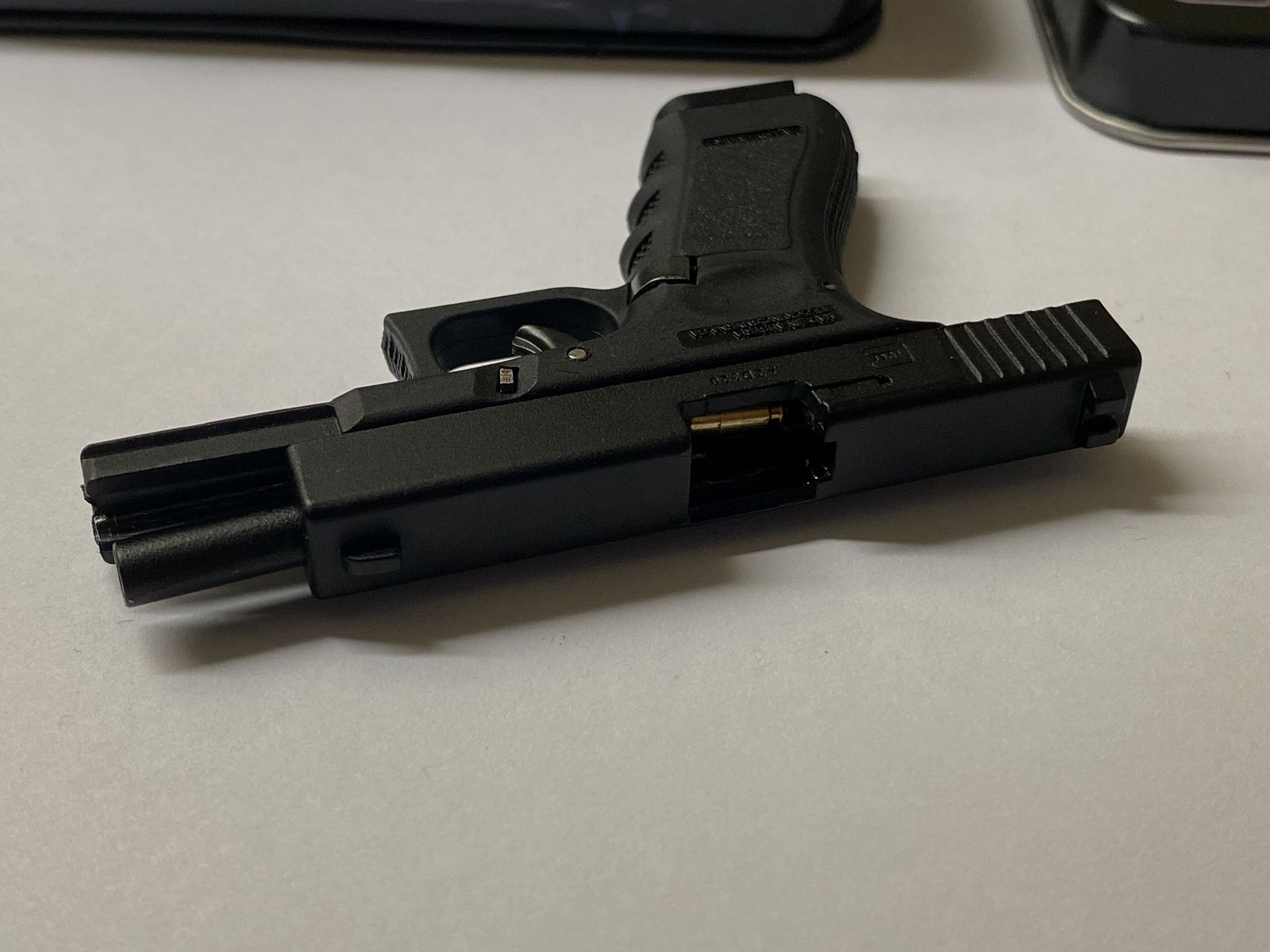 Glock 17 1:3 Mini Schlüsselanhänger mit Box