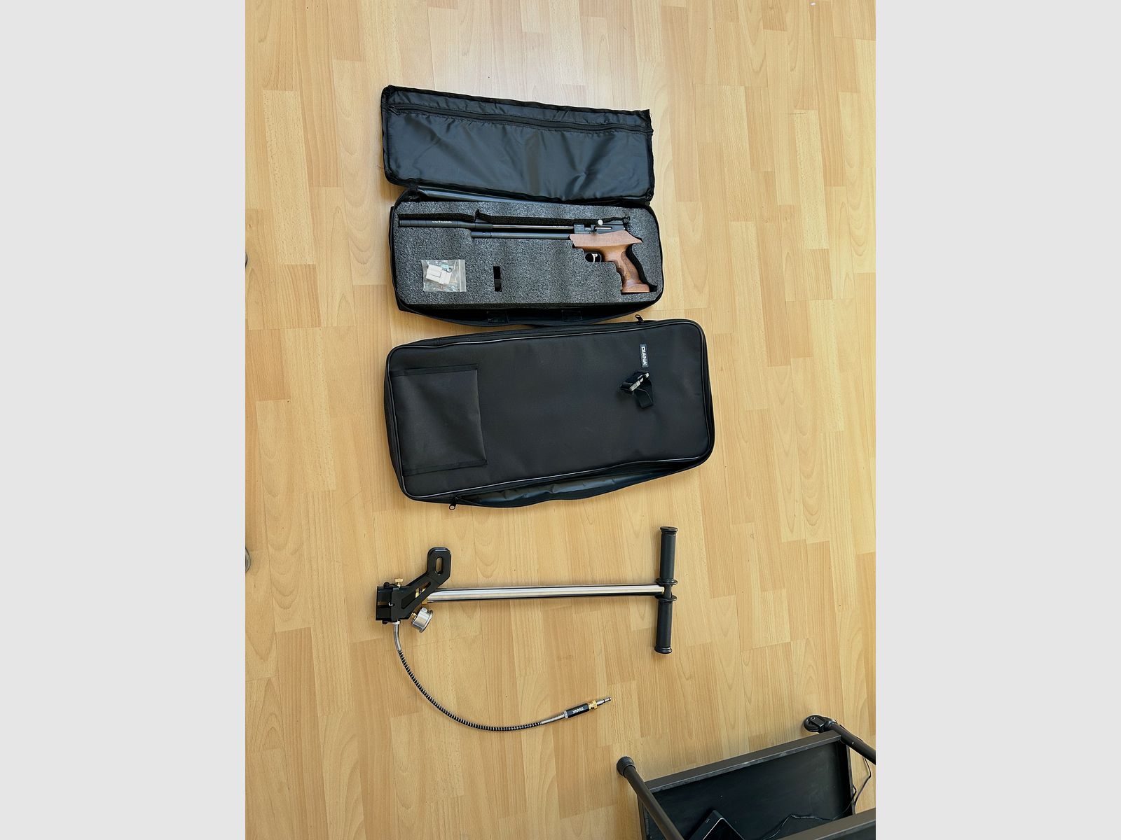 Diana Bandit z Diana PCP-pompą powietrzną i akcesoriami w kalibrze 4,5 mm