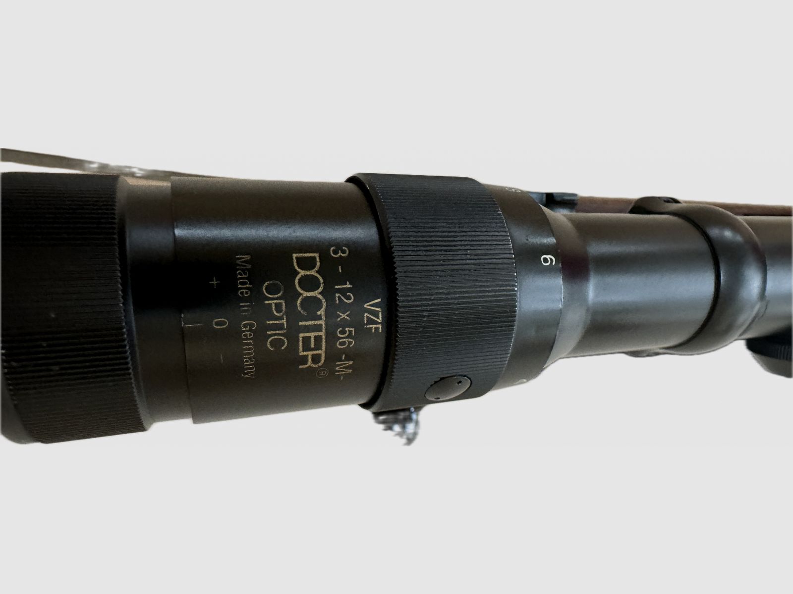 Repetierbüchse Zastava 9,3×62 mit Zielfernrohr Doctor Optik VZF 3-12×56 M