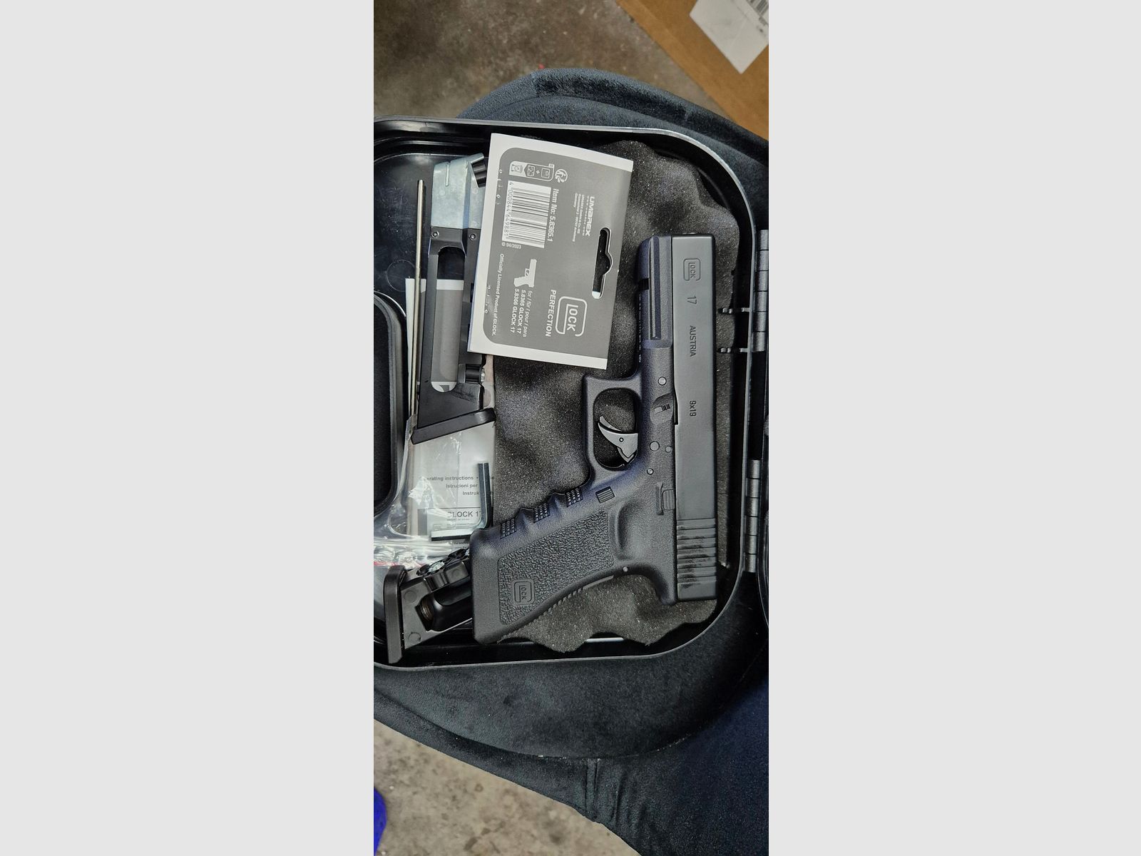 Umarex Glock 17 4.5 Diabolo and BB CO2 pistol