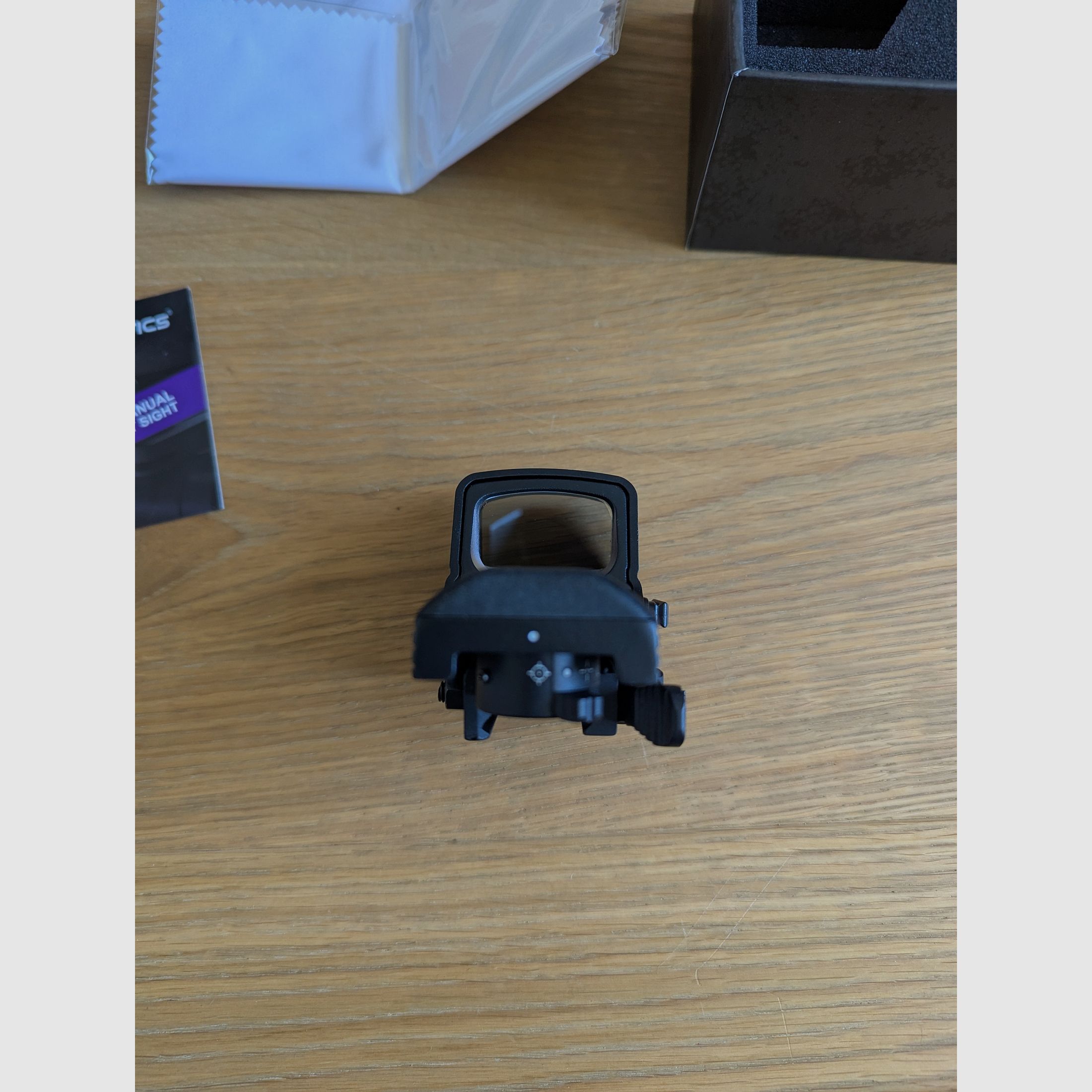 Vector optics OMRGA 1x23x33 RedDot // PCC // AR15