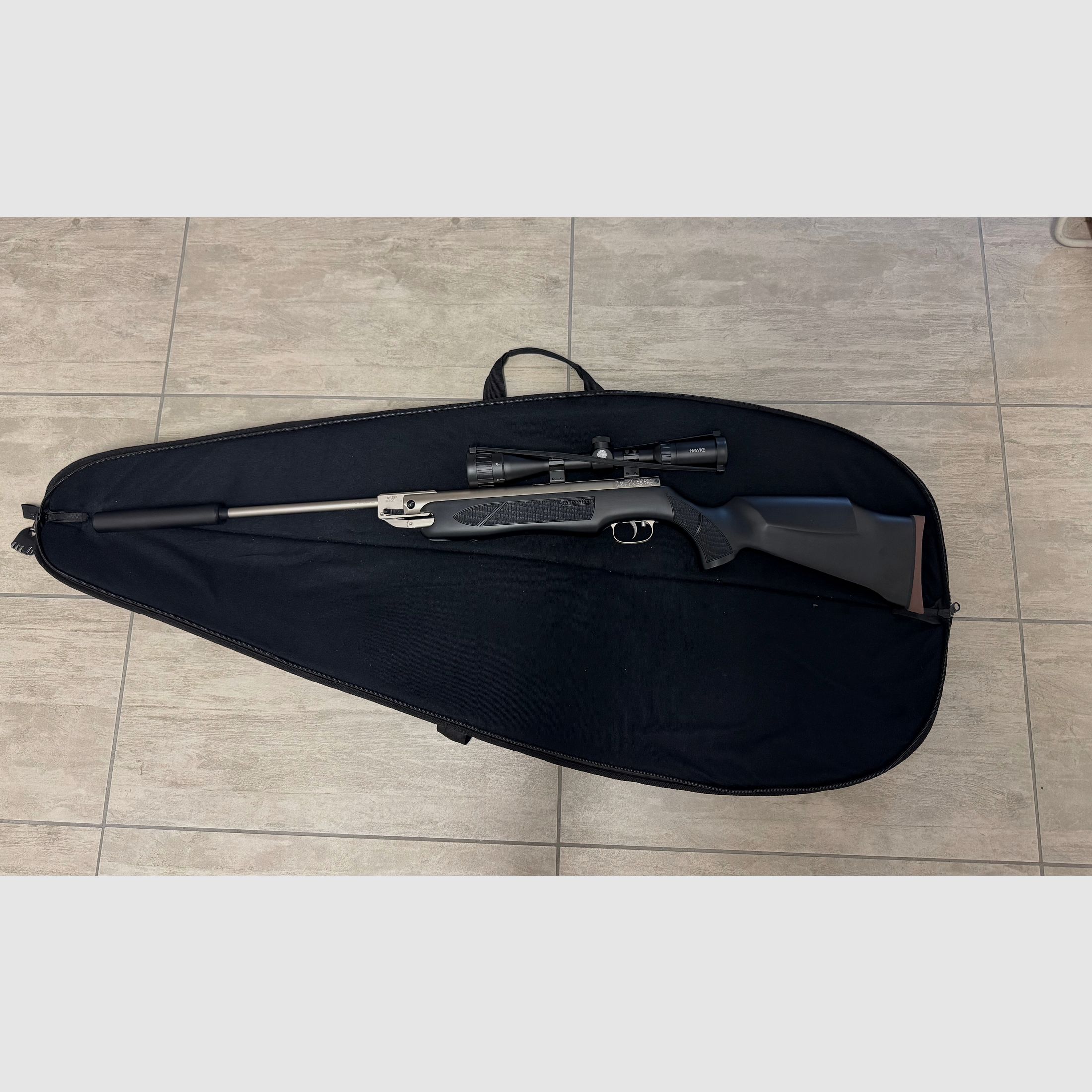 Weihrauch HW 35K F Black Silence – 4,5 mm, inkl. Schalldämpfer & Zielfernrohr