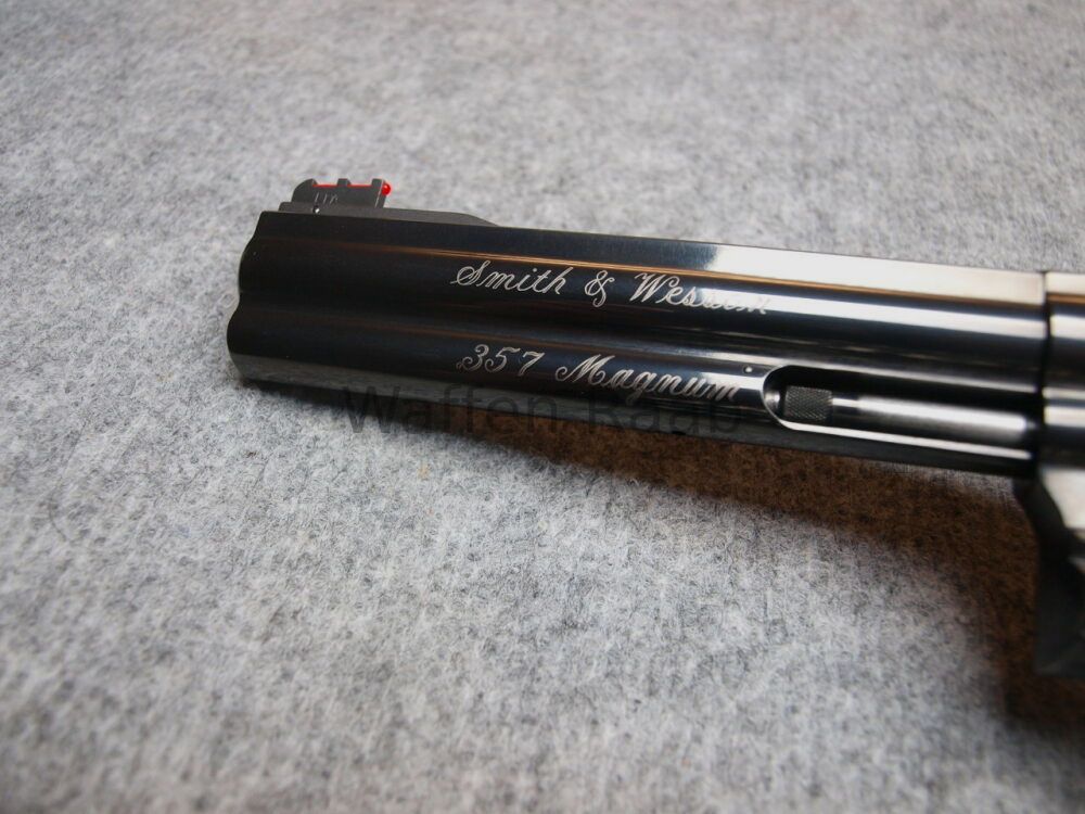 Smith & Wesson 586-4 Target Champion