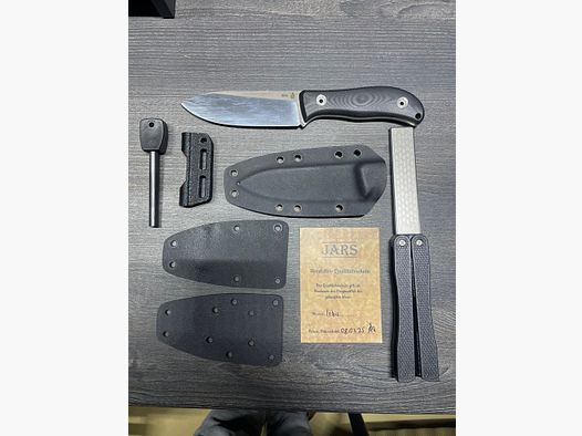 Jars Bushcraft Irbis aus N690 Stahl.