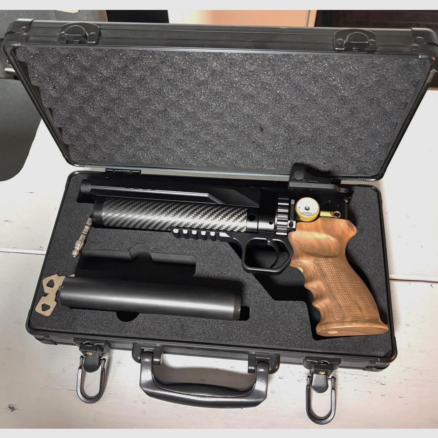 HUBEN GK 1 V3 en 5,5 mm o .22 Nuevo con súper accesorios PV 2400 €