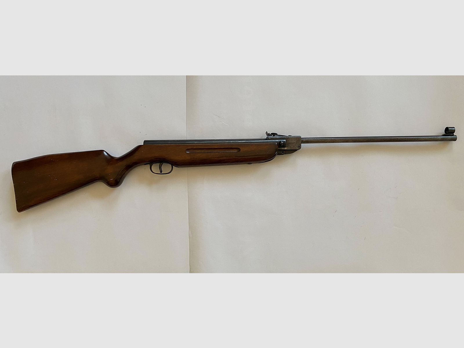 Luftgewehr Weihrauch HW 50 4,5 mm, mit Zielfernrohr, Kugelfang und 1.000 Kugeln