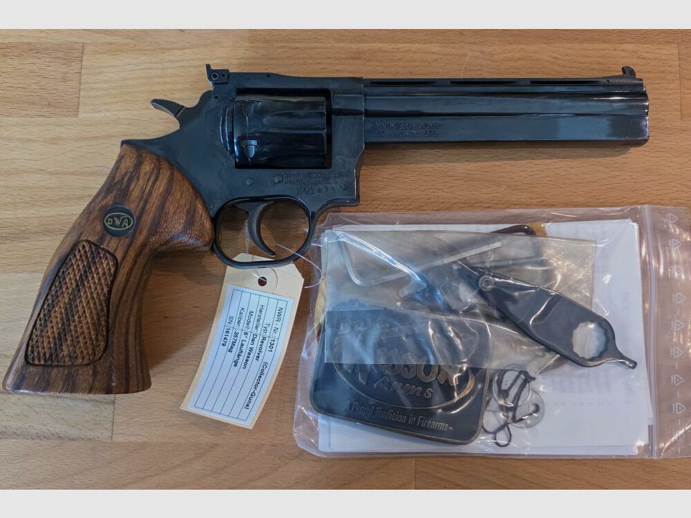 Dan Wesson Dan Wesson Revolver (or just the exchange barrels), image 1 of 4