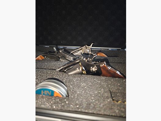 Revolver Set: Remington 1875, Schofield 1877 und M29/Metall+ Echtholz/ Neuwert über 800€