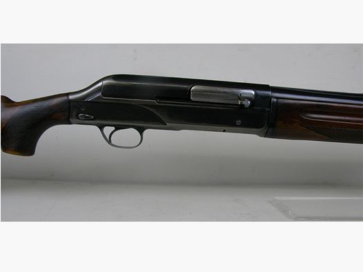SEMIAUTOMATISCH BREDA >LU318