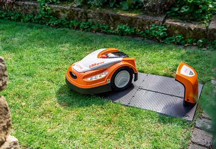 STIHL RMI 422 PC Mähroboter, Bild 2 von 3