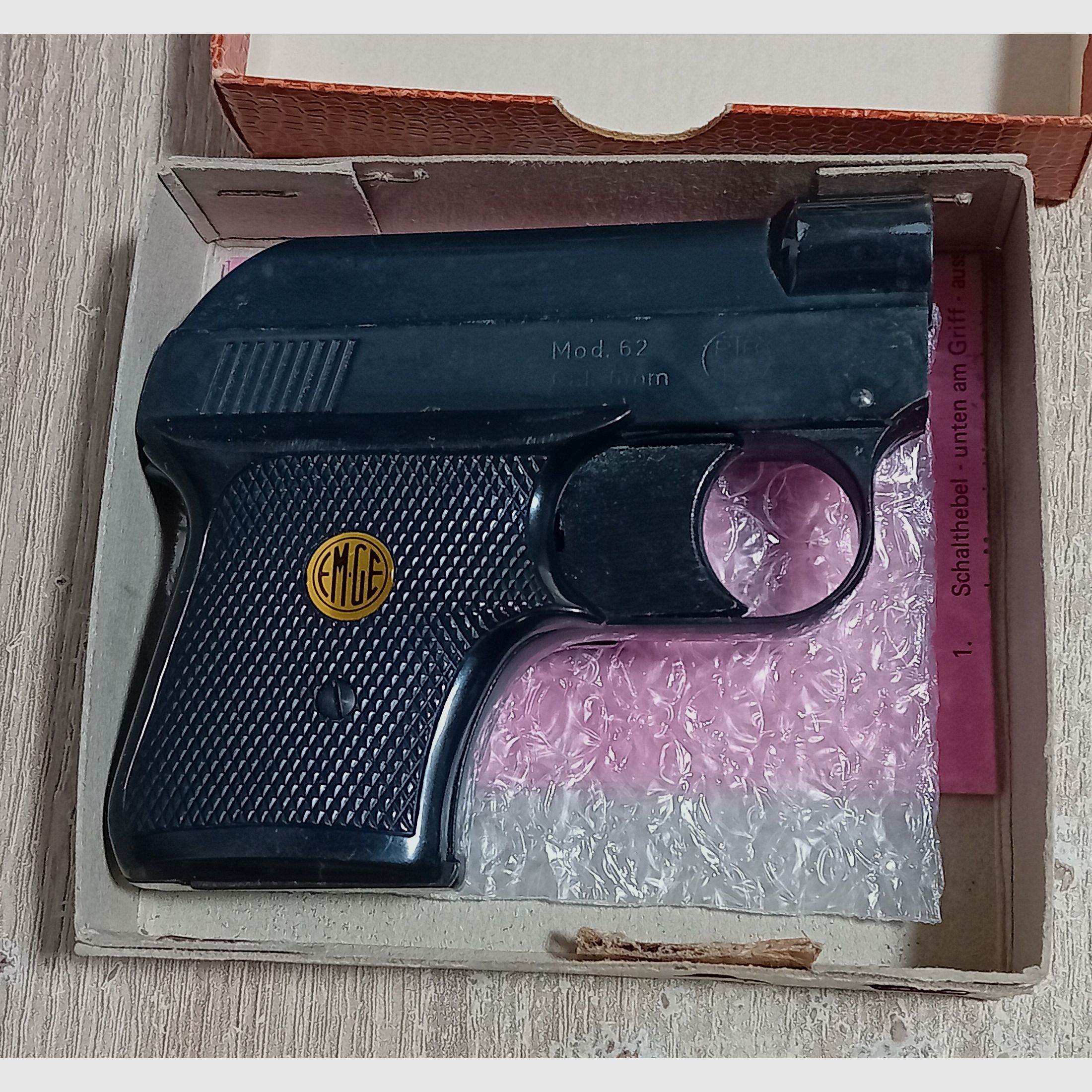 Zeldzame EM-GE Mod. 62 in kal. 6 mm Knall Flobert met verpakking!