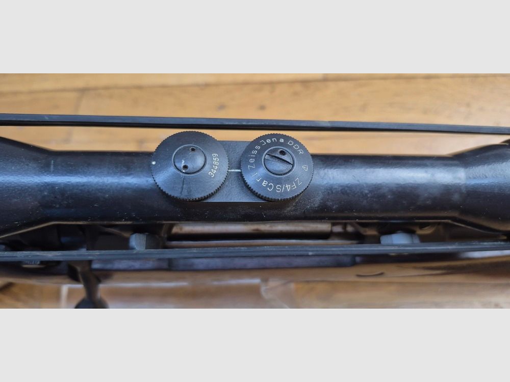 Sehr schöne Großwildbüchse BRNO ZKK 602 — Kal. .375 H&H Magnum — Magazin 5 Schuss (!) — Waffe von 1985 — Zielfernrohr Zeiss Jena ZF4 DDR 100% Stahl — Großwild und afrikanische Jagd Big Five — Sehr schönes Holz — Exzellente Mechanik — Hochwertige Verarbeitung — Zustand nahezu Premium — TBE+/TBE++, Bild 23 von 40