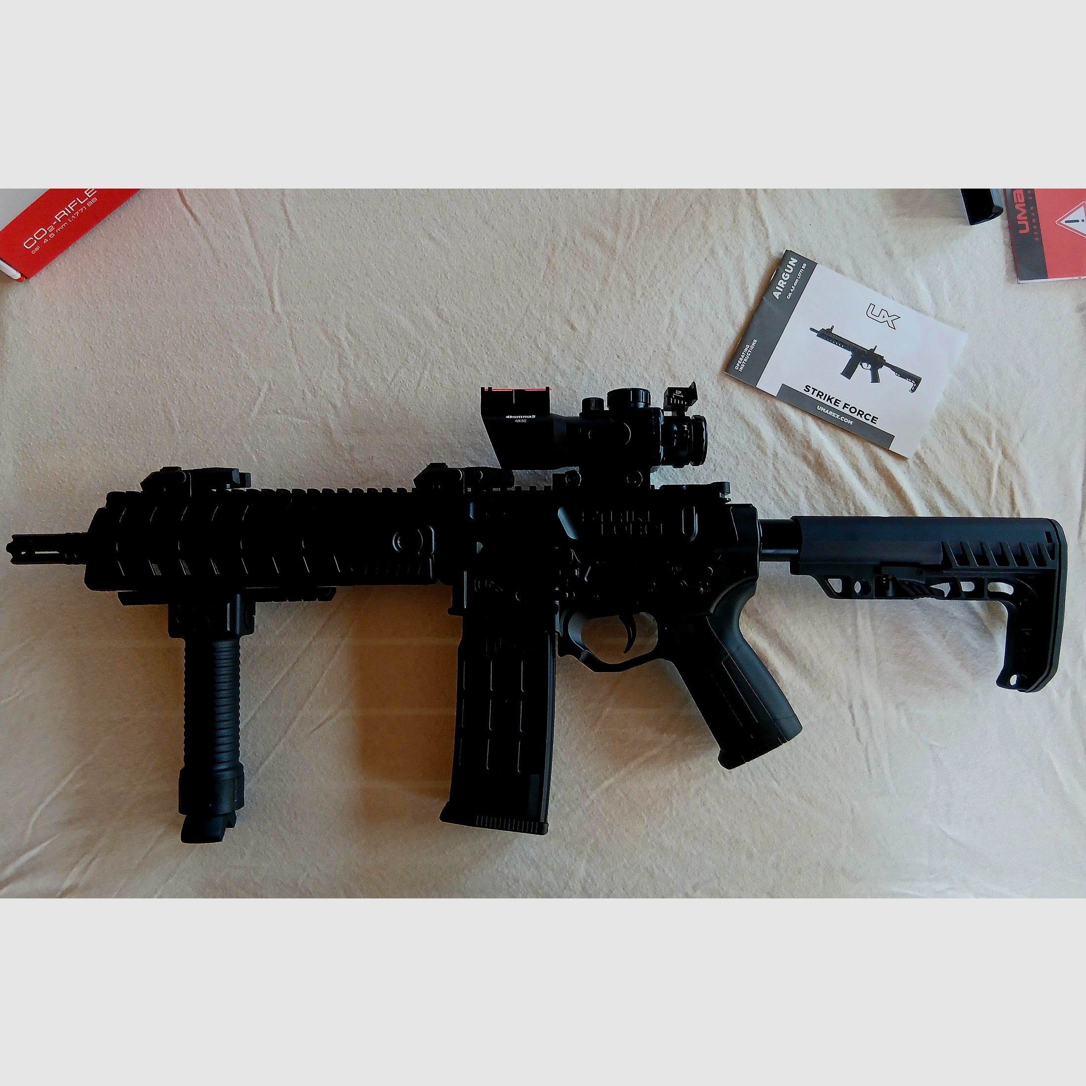 Umarex "Strike Force" neuwertig, Co2, Blowback + Zubehör