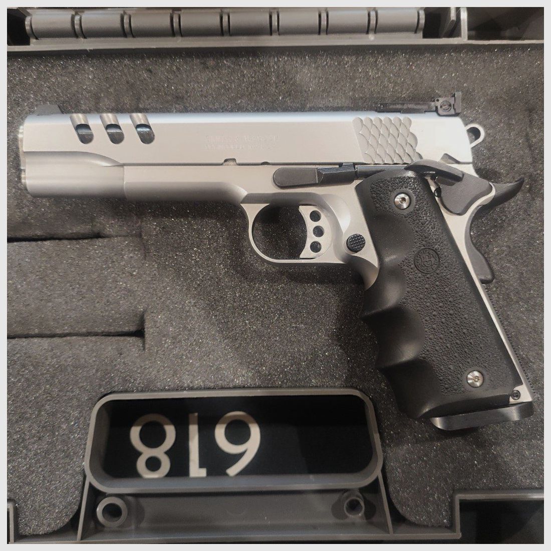 Pistole SMITH & WESSON Performance Center SW1911 Custom Blau Kal.45 ACP gebraucht, Bild 4 von 5
