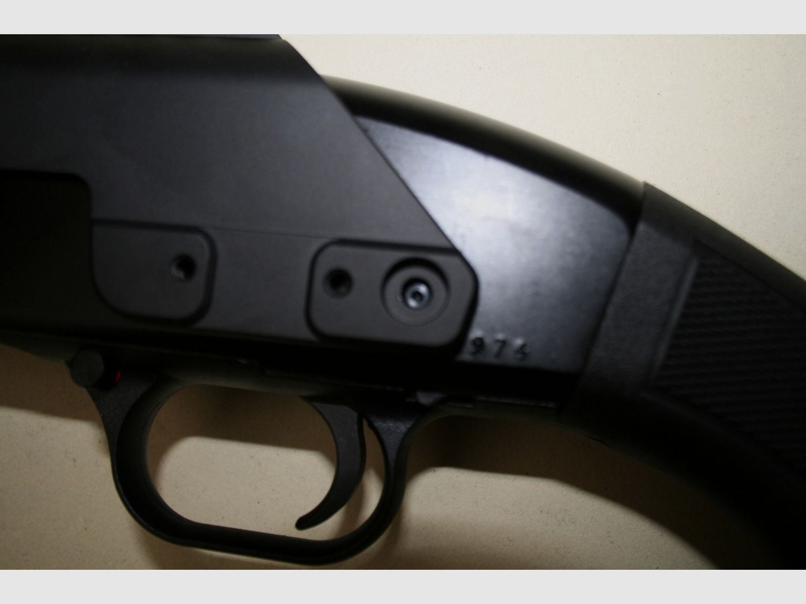 Montaggio UTG Rail Superiore – Porta Cartucce per Mossberg 500-590-Maverick 88, immagine 7 di 7