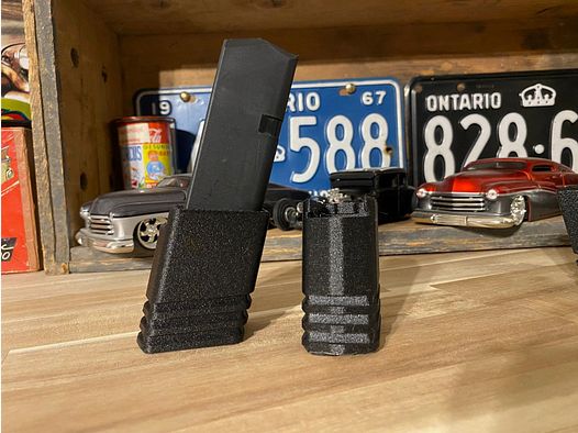 Magazine extensions / grip for Schmeisser AR15-9