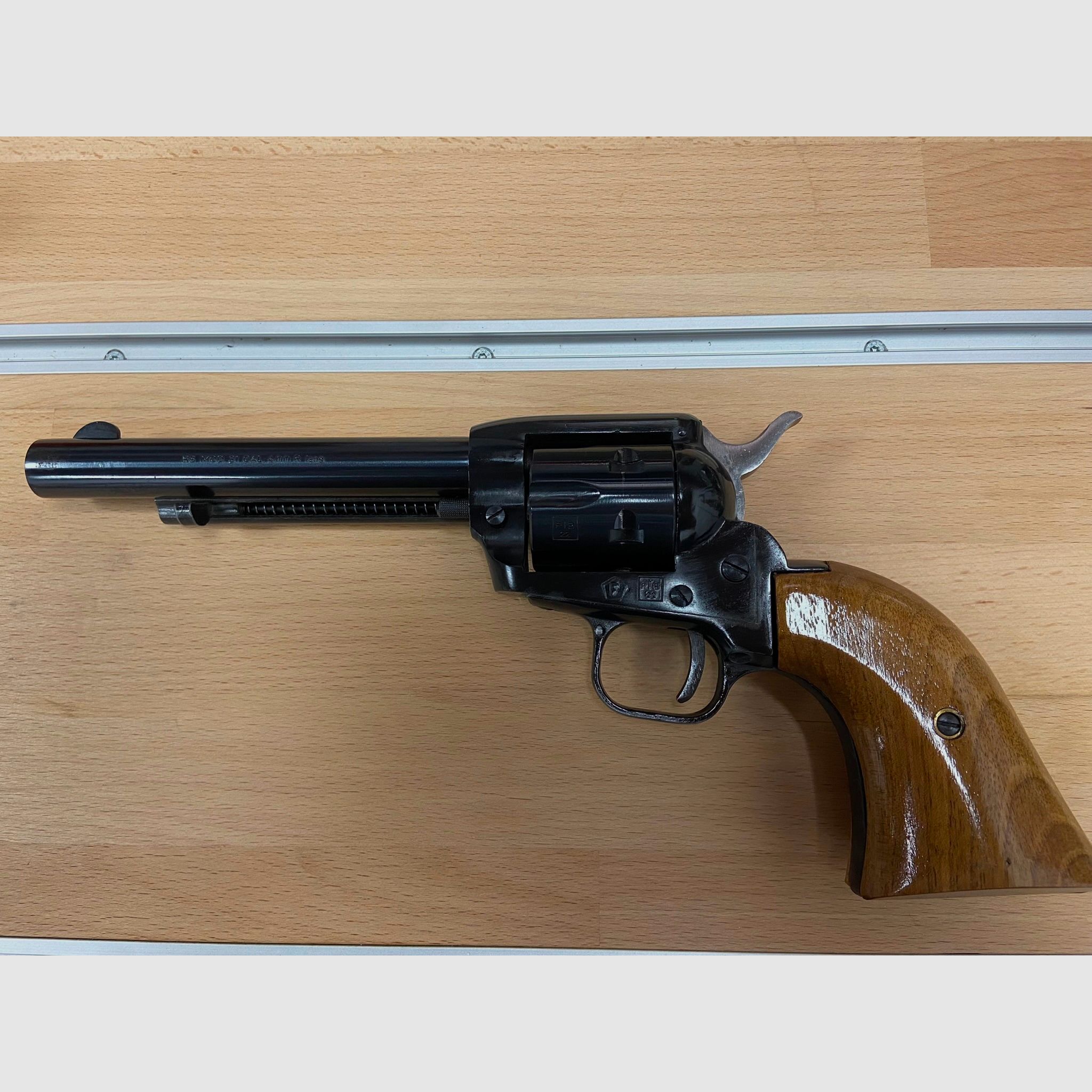 *** Sammlerstück Revolver Schmidt HS 121 4mm lang, bedürfnisfrei ! ***