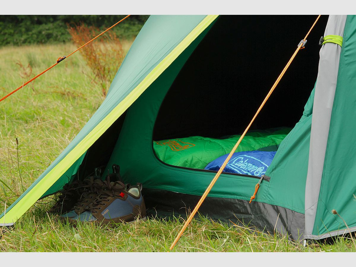 Coleman Kobuk BlackOut 2
