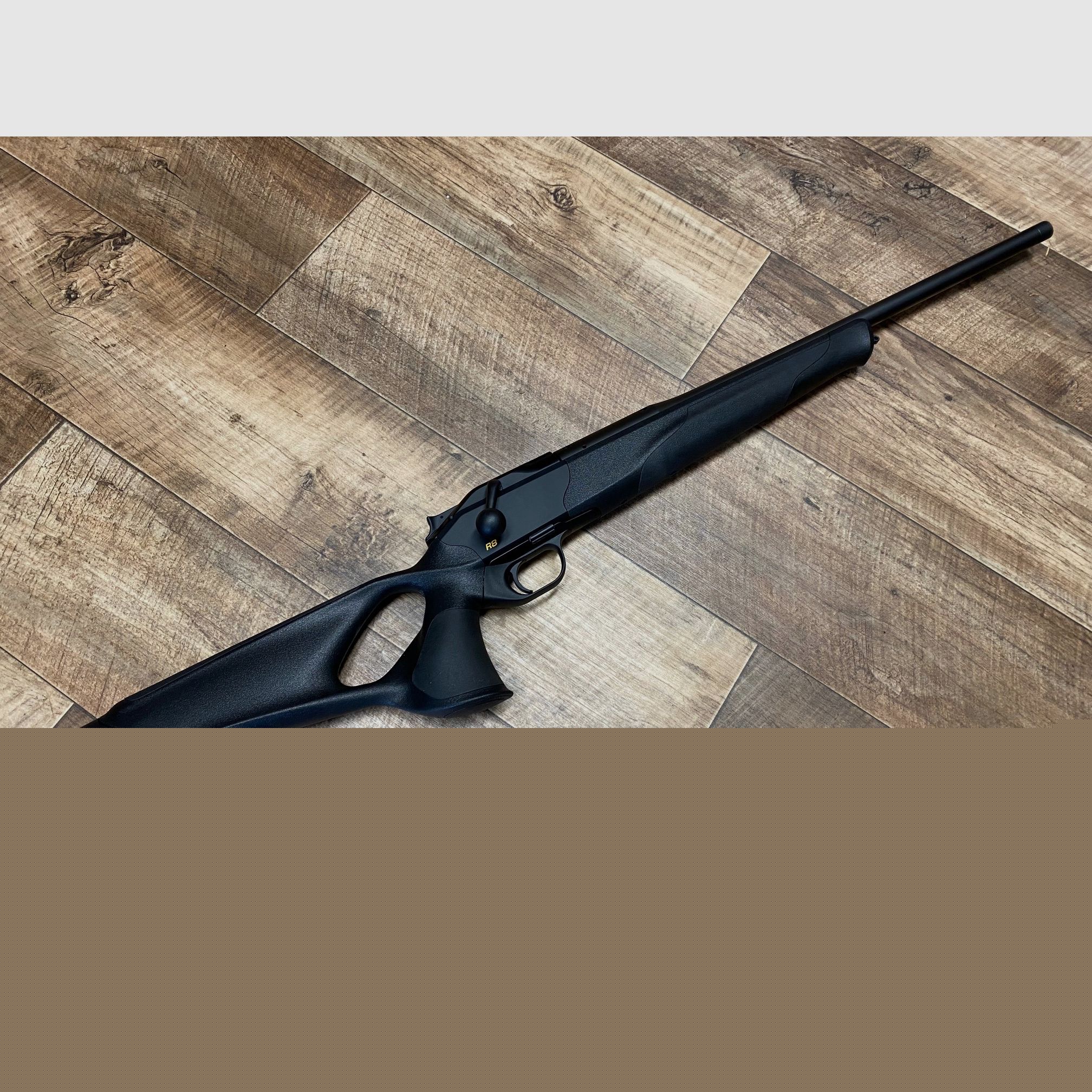 Blaser R8 Ultimate Sonderfarbe SCHWARZ   8x57IS  LL 52 cm M15x1   Sofort lieferbar