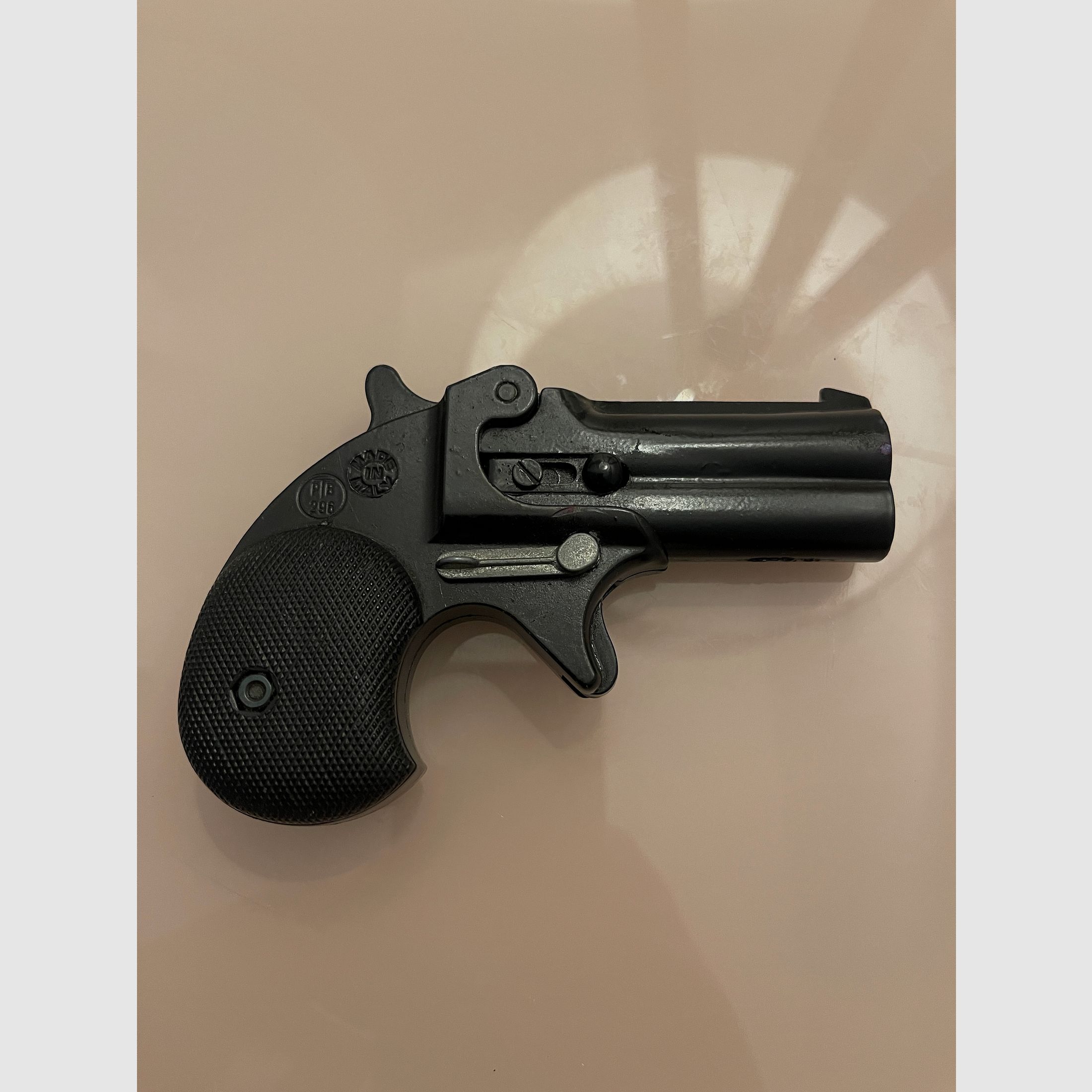 Pistolet d'alarme Derringer 6mm Platz