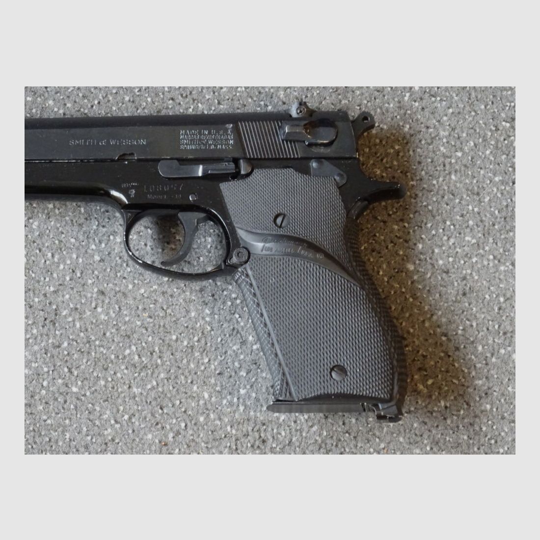 S&W SMITH & WESSON	 MODEL 39